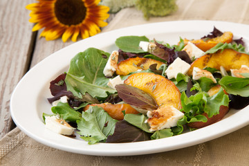 Grilled Peach and Mozzarella Salad