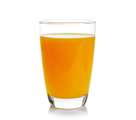 Grand verre de jus d& 39 orange isolé sur fond blanc