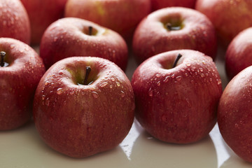 apples