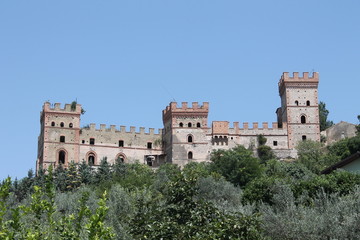 Fototapeta na wymiar castles in Italy