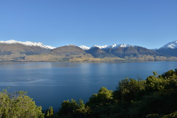 Fototapeta na wymiar Lake Wanaka landscape