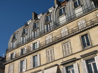 Fototapeta na wymiar L'immobilier à Paris