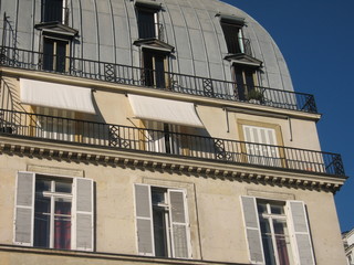 un immeuble de Paris - obrazy, fototapety, plakaty