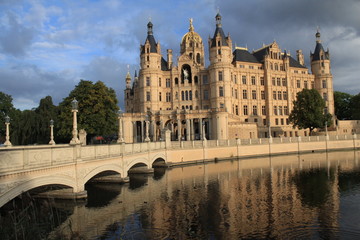 Fototapeta premium Blick zur Schweriner Schlossinsel