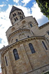 Fototapeta na wymiar Il villaggio di Saint Saturnin, Auvergne - chiesa di Notre Dame