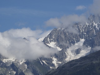 Fototapeta na wymiar Alpes en Francia