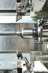 metal turning process on machine tool