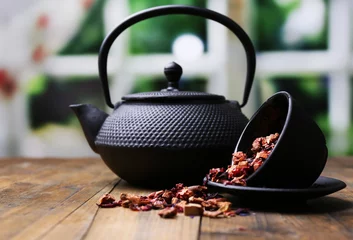 Foto op Aluminium Black teapot, bowl and hibiscus tea © Africa Studio