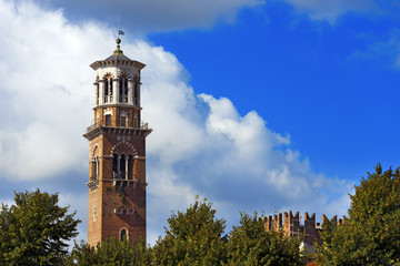 Fototapeta na wymiar Lamberti Tower - Verona Italy