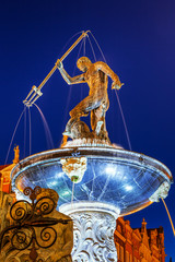 Fountain of the Neptune in old town of Gdansk, Poland © Patryk Kosmider