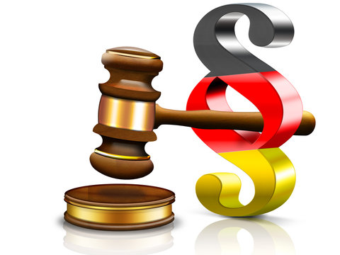 3d  Gerichtshammer mit Paragraph-Symbol, freigestellt