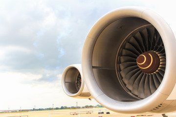Turbine of airplane wing and jet engine