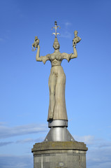 Fototapeta na wymiar Imperia-Statue im Hafen von Konstanz