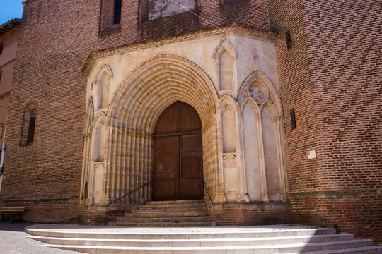 Porte entr&eacute;e &eacute;glise Saint-Michel
