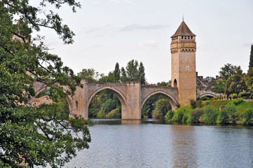 Fototapeta na wymiar Cahors, il ponte Valentre' - Midi Pirenei