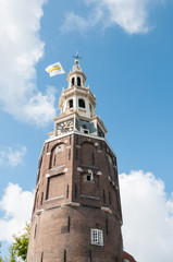 Fototapeta na wymiar Turm Montelbaanstoren in Amsterdam
