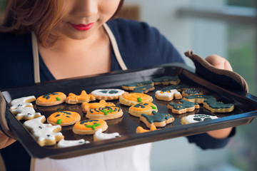 Tray with cookies