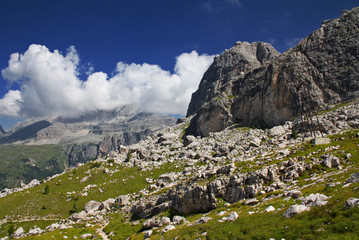 Fototapeta premium ALTA MONTAGNA SULLE DOLOMITI IN TRENTINO