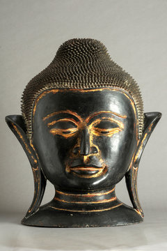 Statue of buddha's head