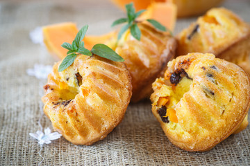 pumpkin muffins