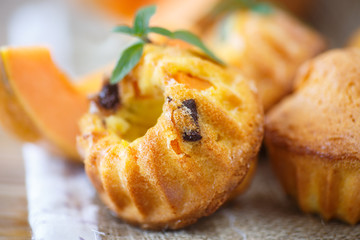 pumpkin muffins