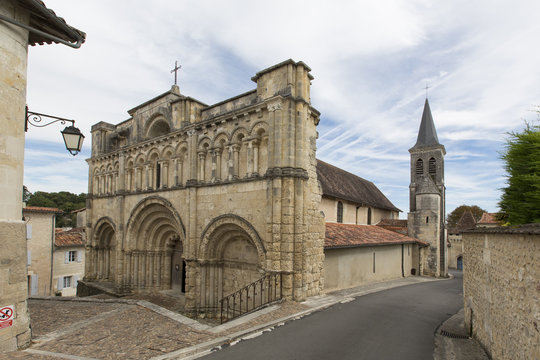 Eglise St Jacques - Aubeterre sur Dronne
