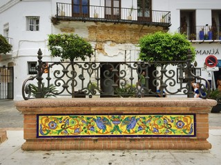 Spanische Sitzbank in Vejer Andalusien