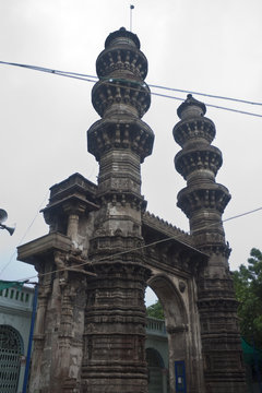 Sillhouettes of Sidi Bashir mosque minarets, Ahmendabad, India