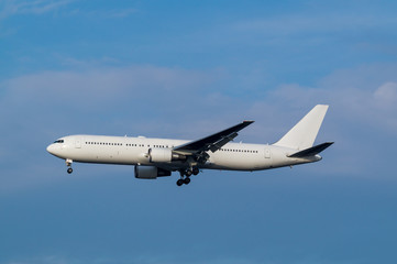 Boeing 767-300ER - obrazy, fototapety, plakaty
