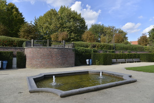 Lieu paisible &agrave; l'ancienne au parc Georges Henry