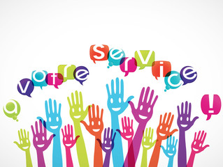 mains groupe souriant : a votre service