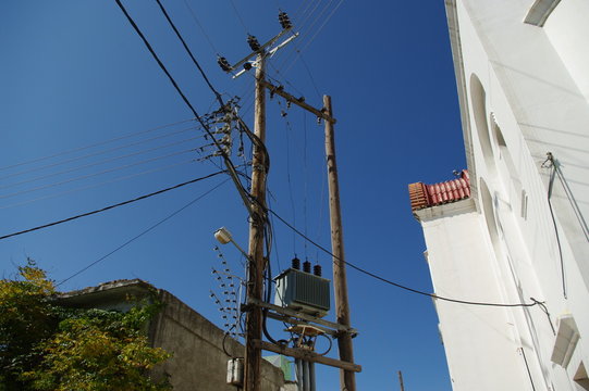 ligne electrique moyenne tension avec transformateur