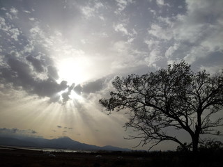 Tramonto fantastico tra le nubi © JoePears