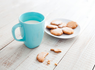 Cup of milk and cookies
