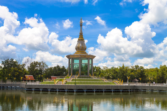Wat Phakrung