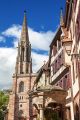 Eglise st Pierre et Paul et puit à six seaux d'Obernai, Alsace