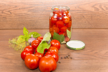 canning tomatoes