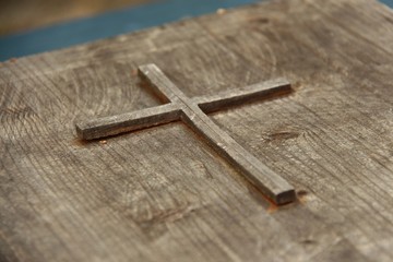 gebetsbuch aus holz III