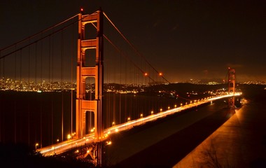 Fototapeta na wymiar Golden Gate Bridge at Night
