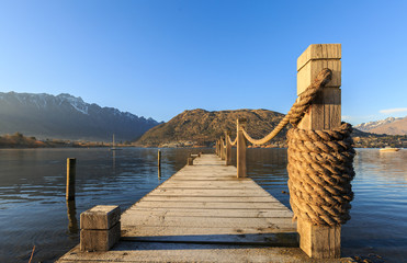 Obraz premium Wooden pier in the morning