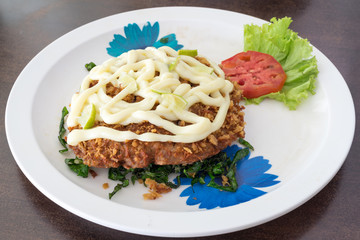 Nugget Chicken with cream salad