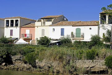 Fototapeta na wymiar Residential area with marina at Aigues-Mortes