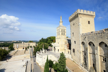 France - Avignon - 70484945
