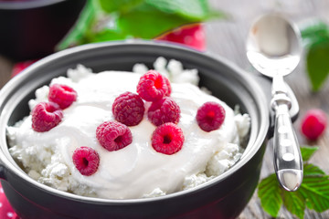 Cheese cottage with strawberry