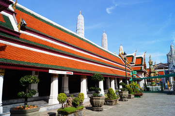 Fototapeta na wymiar Temple of the Emerald Buddha or Wat Phra Kaew in Bangkok, Thail