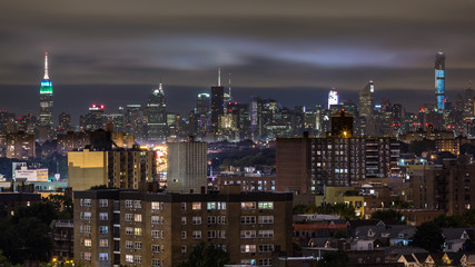 Fototapeta na wymiar Manhattan skyline at night