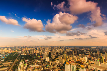 Fototapeta na wymiar Bangkok cityscape with the business town below, Thailand