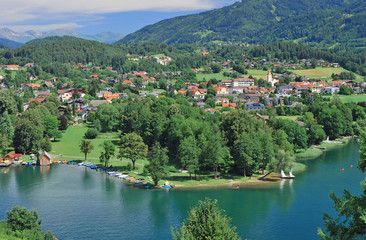 Fototapeta na wymiar Urlaubsort Seeboden am Millstätter See in Kärnten