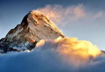 Crédence en verre imprimé Népal Lever du soleil à la chaîne de montagnes Annapurna, montagne Machapuchere