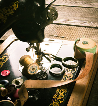 Sewing. Sewing machine and tools.